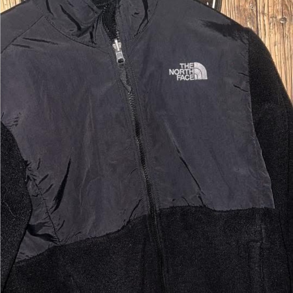 The North Face girls Black Performance Jacket